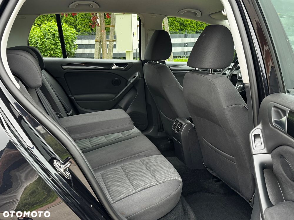 Volkswagen Golf 1.6 TDI BMT Comfortline - 22