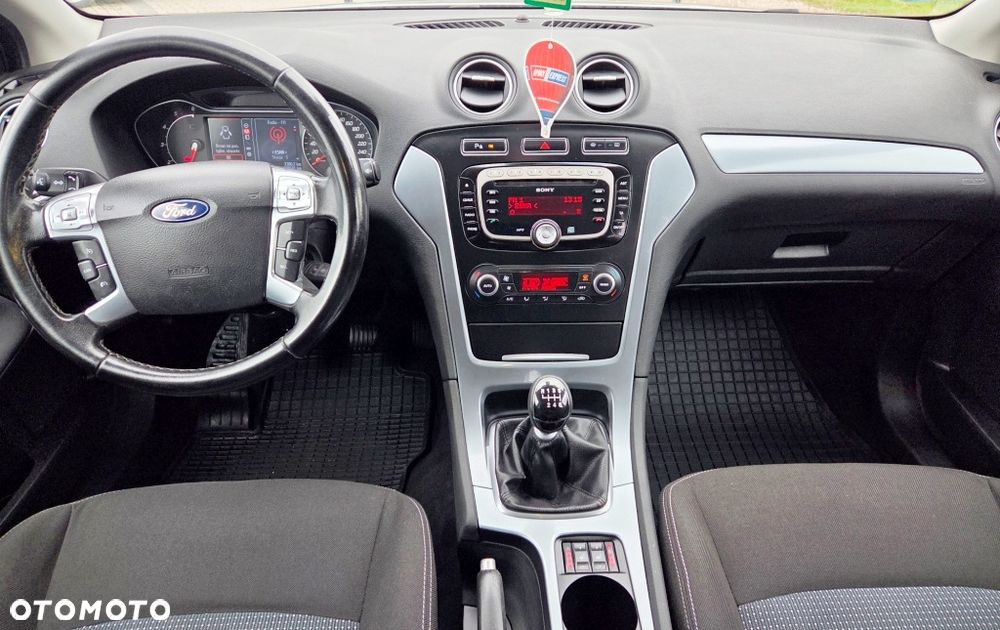 Ford Mondeo 1.6 TDCi Titanium - 34