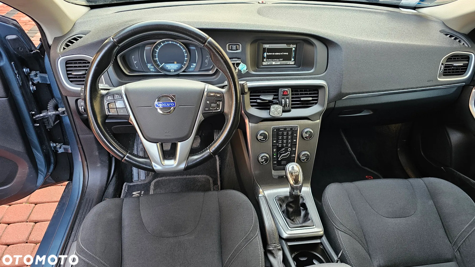 Volvo V40 T3 Momentum - 8