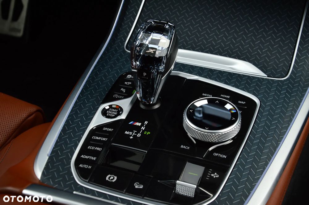 BMW X7 M50i - 27