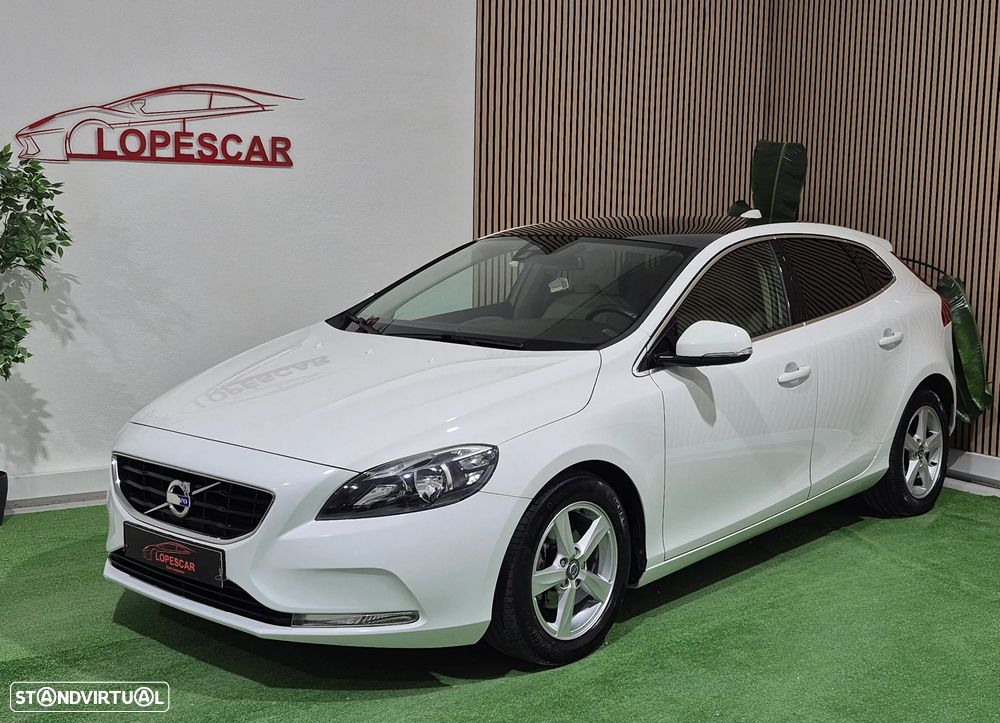 Volvo V40 1.6 D2 Momentum Eco - 1