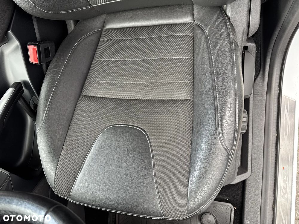 Ford Kuga 1.5 EcoBoost FWD Titanium ASS - 17