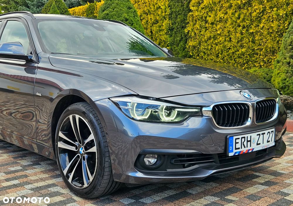 BMW Seria 3 320d xDrive Sport Line Shadow sport - 38