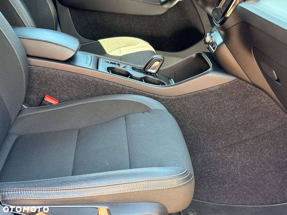 Volvo XC 40 D3 Momentum - 26