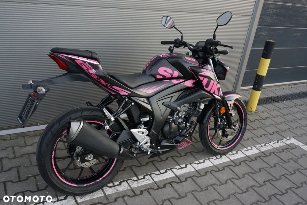 Suzuki GSX - 3