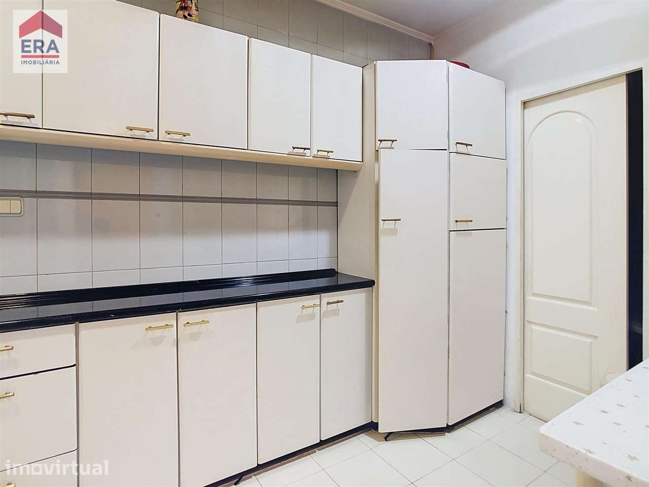 Apartamento T1  + 1 - Grande imagem: 5/17