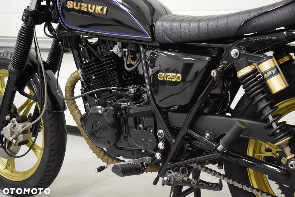 Suzuki GN - 10
