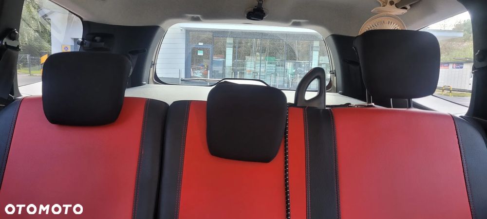 Dacia Lodgy - 24