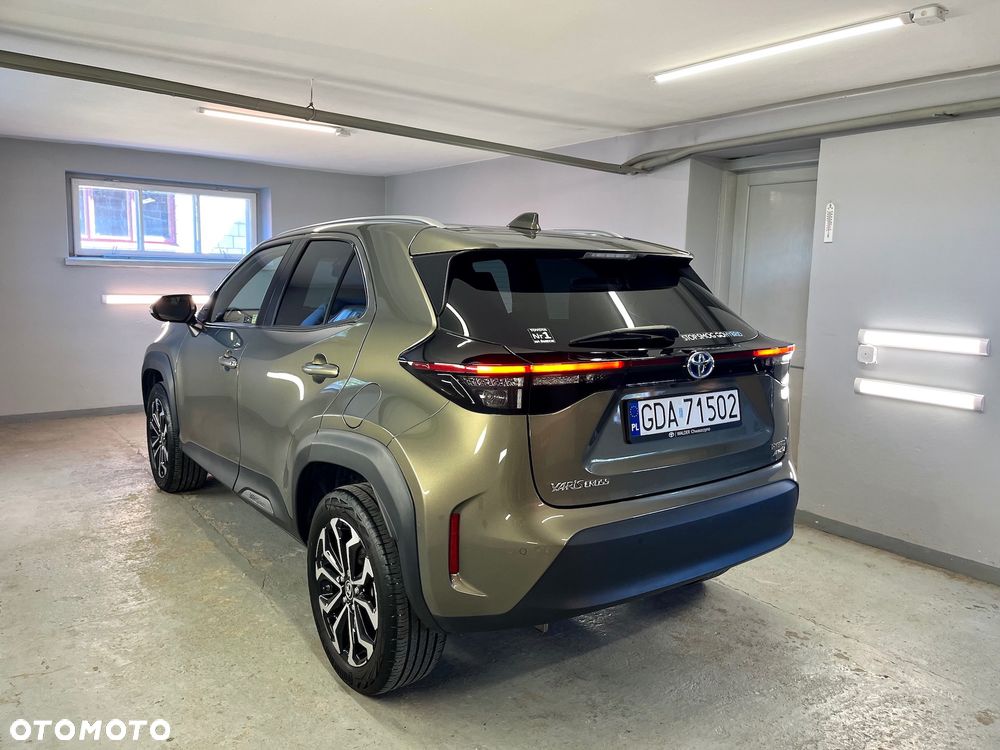 Toyota Yaris Cross Hybrid 1.5 Comfort 4x4 - 4