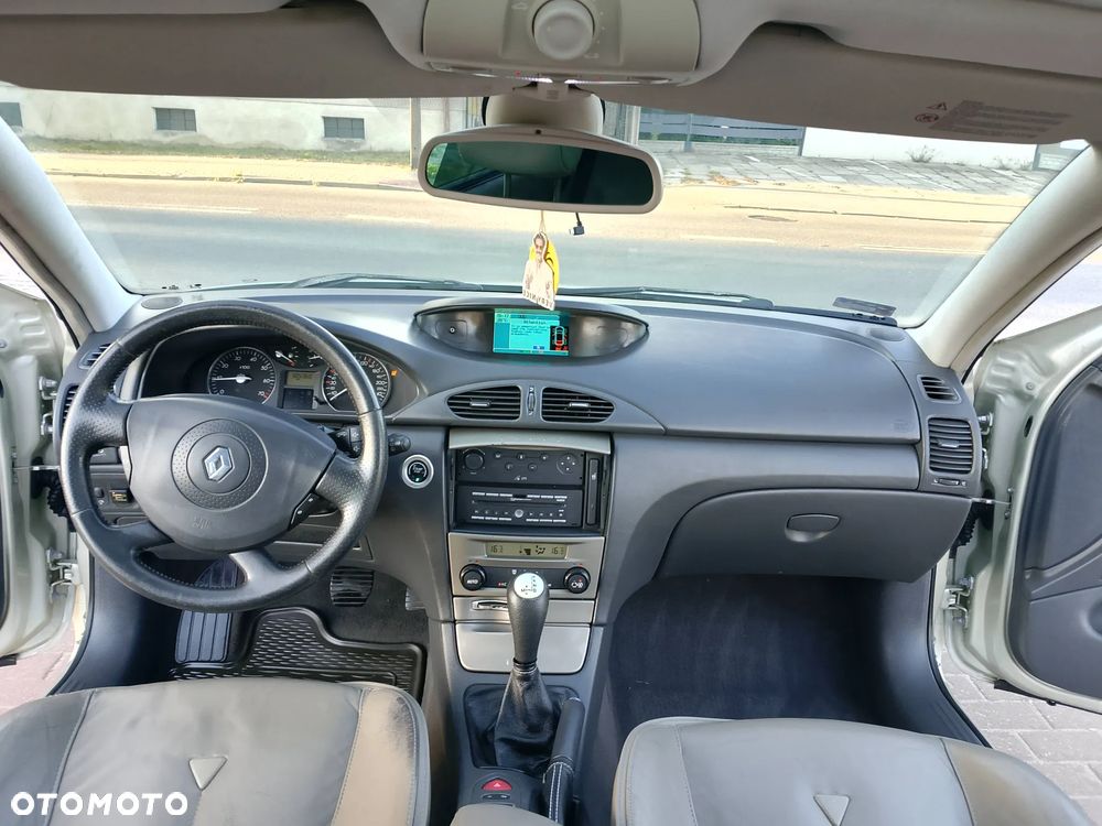 Renault Laguna 2.0 Privilege - 17