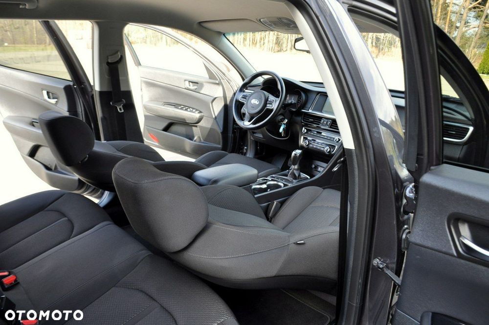 Kia Optima - 23