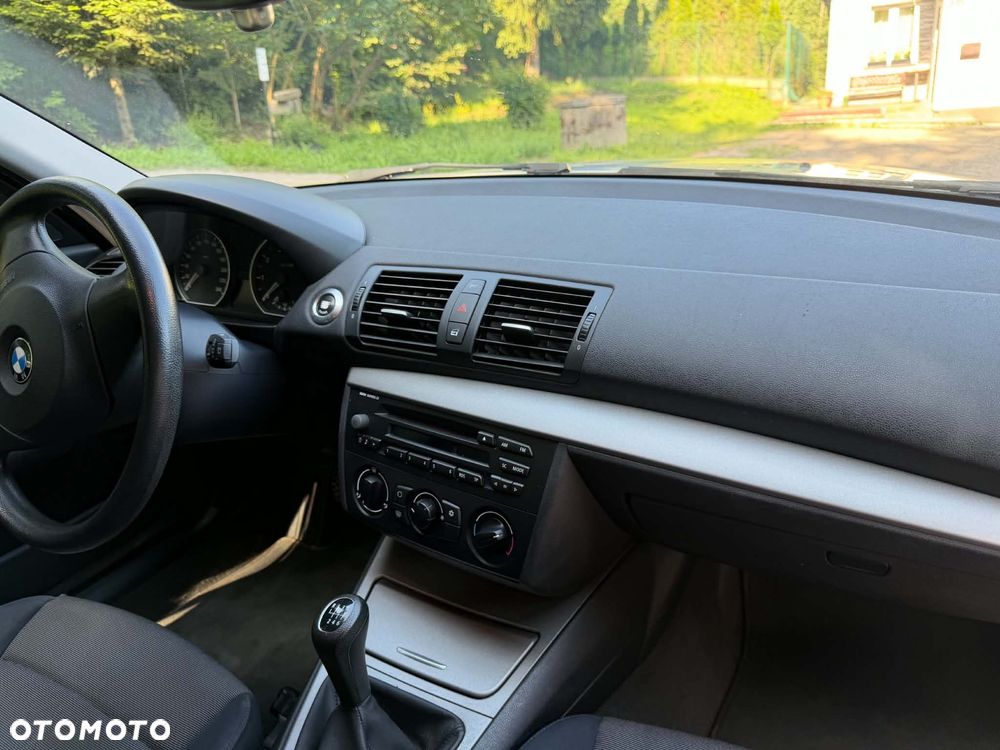 BMW Seria 1 116i - 14