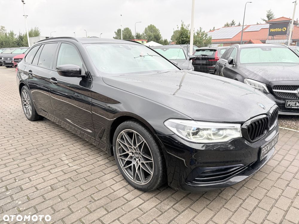 BMW Seria 5 520d Sport Line - 11