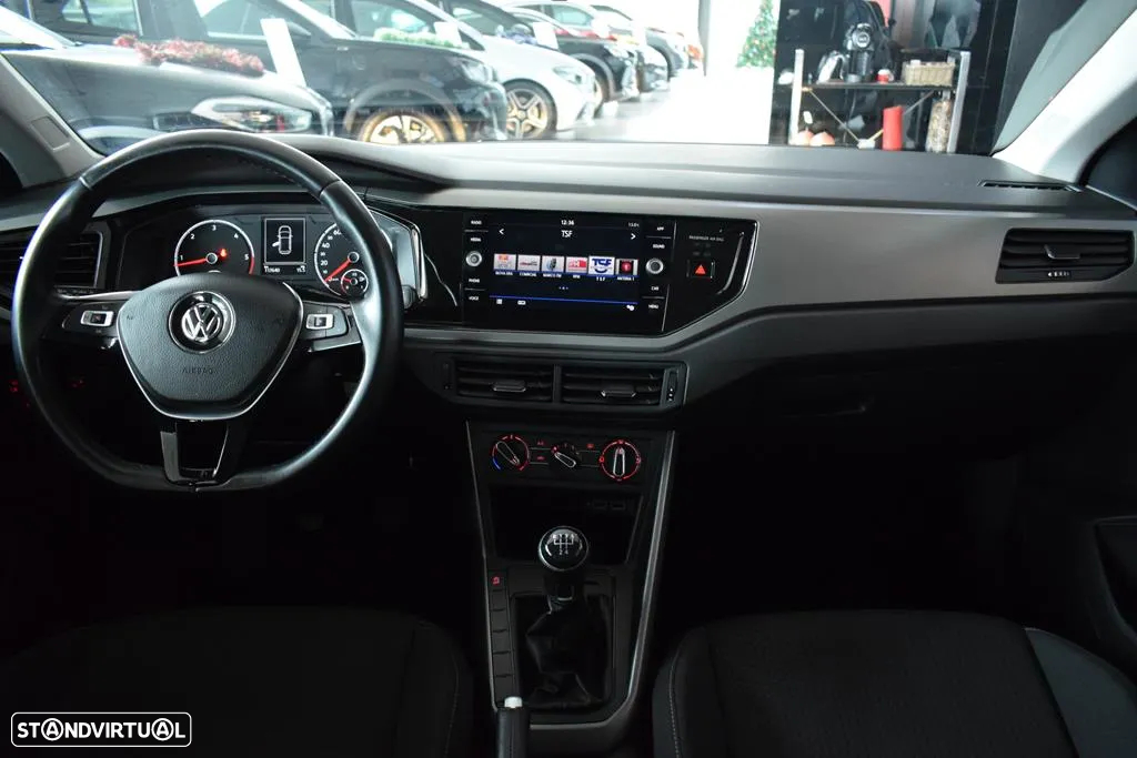 VW Polo 1.6 TDI Confortline - 24