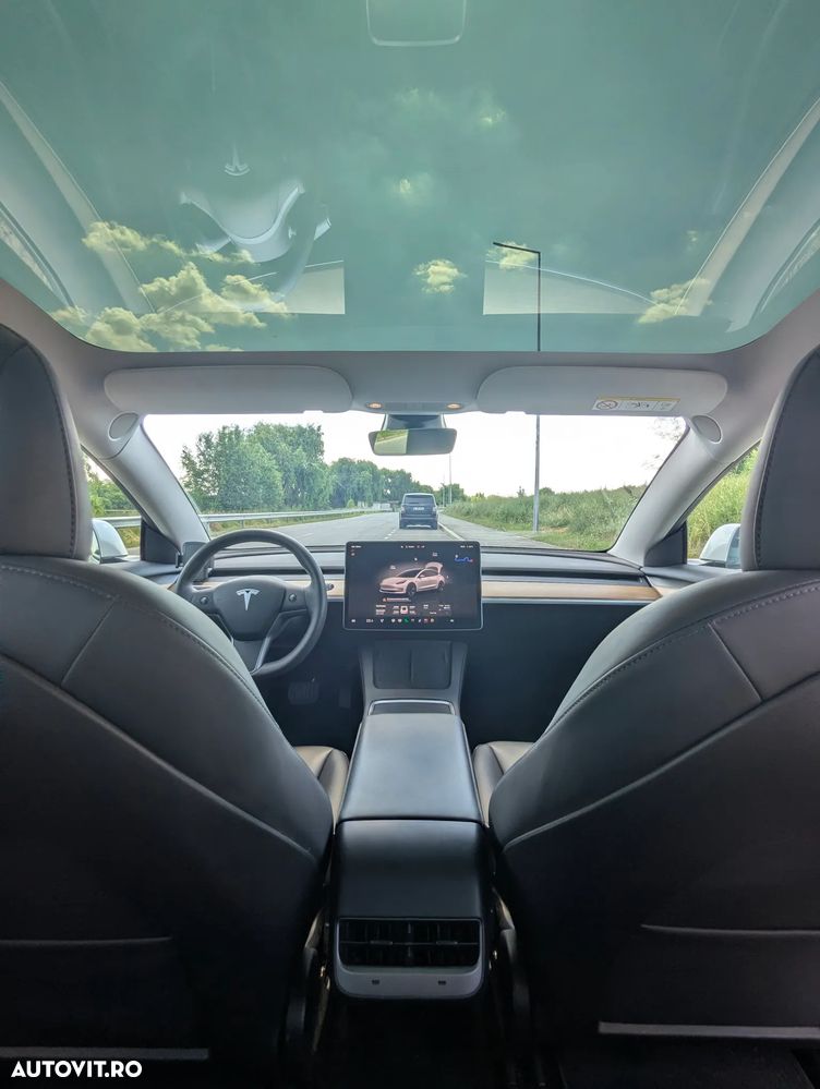 TESLA Model 3 2022 — imagine 13