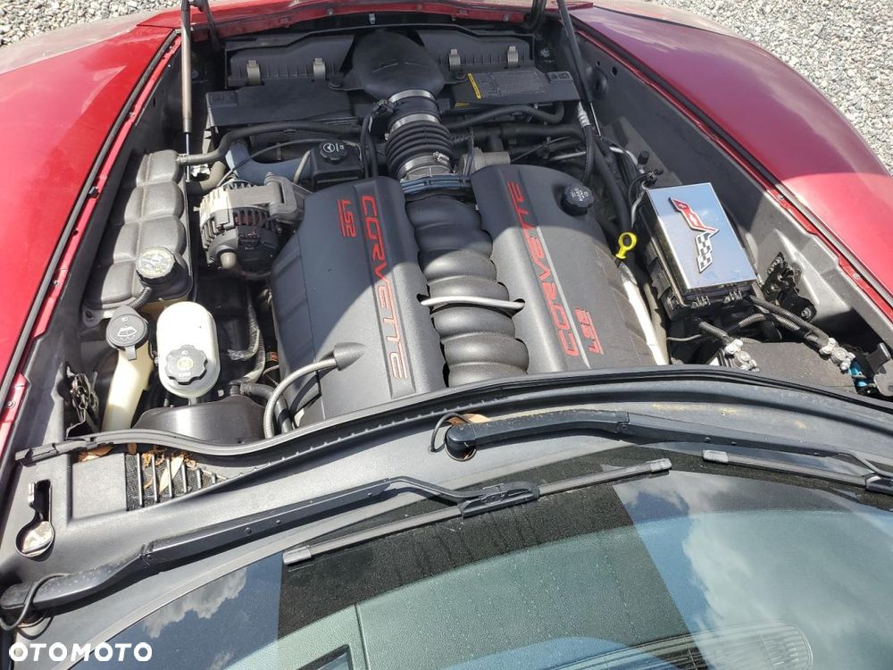 Chevrolet Corvette - 12