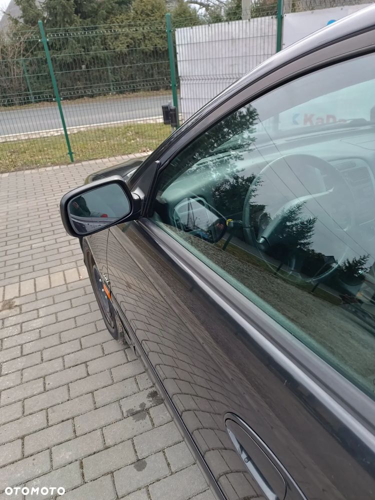 Toyota Avensis 1.8 VVT-i Terra Plus - 3