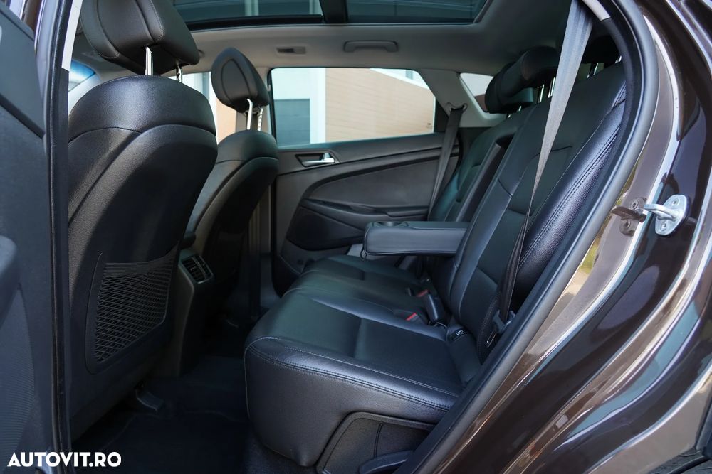 Hyundai Tucson 2.0 CRDI 4WD Automatik Premium - 11