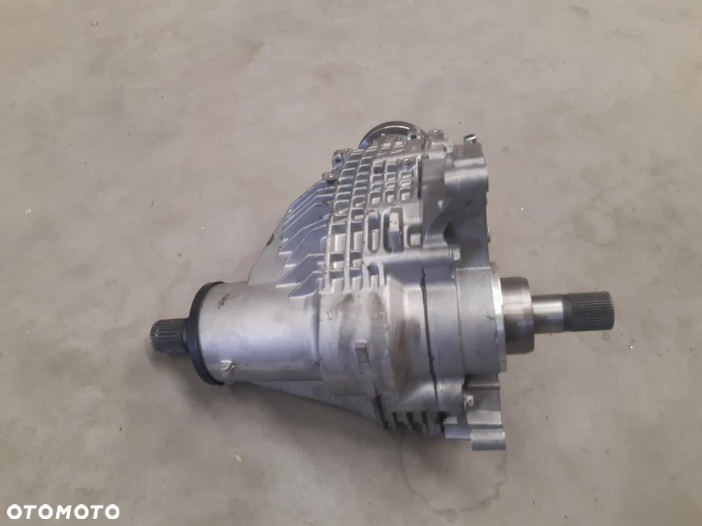 REDUKTOR PRZEKŁADNIA KĄTOWA SKRZYNIA ROZDZIELCZA VW T6 4X4 0AX409053B - 3