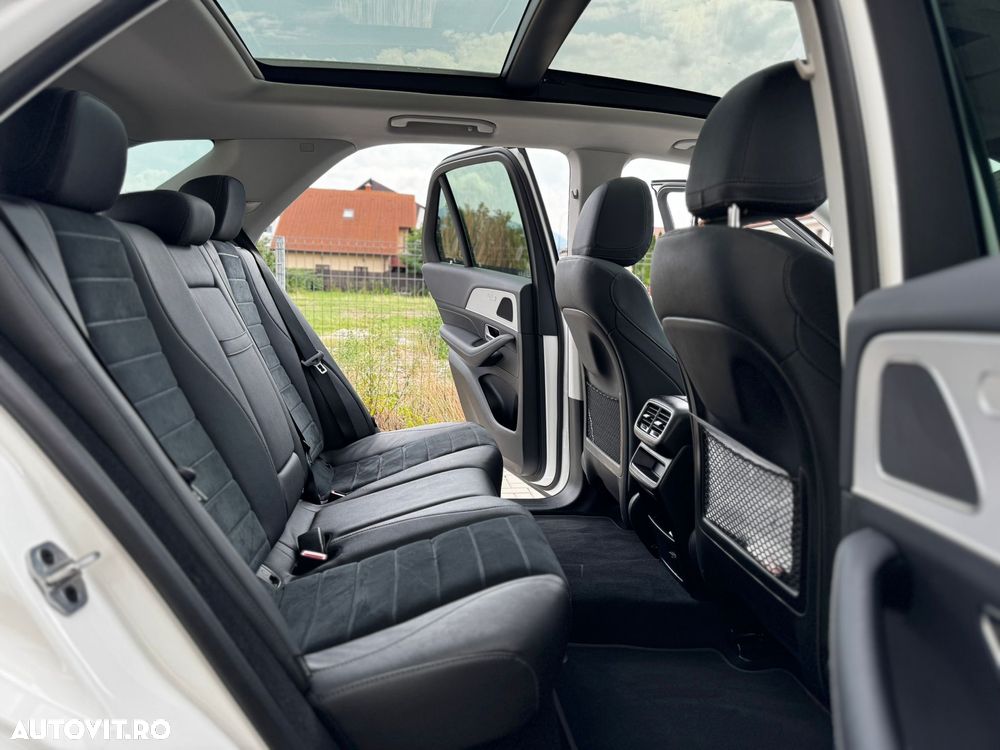 Mercedes-Benz GLE 300 d 4Matic 9G-TRONIC AMG Line - 2