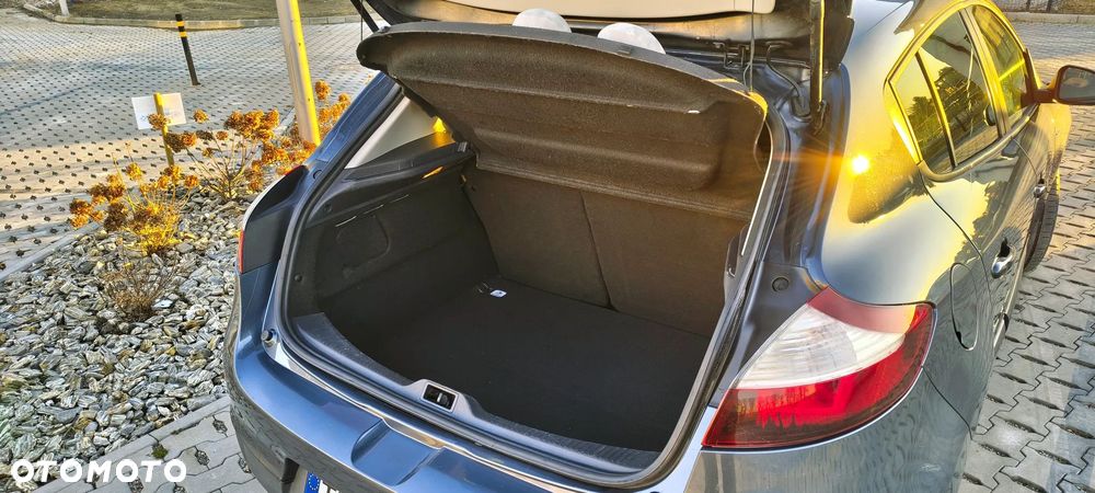 Renault Megane 1.5 dCi Energy Limited - 9