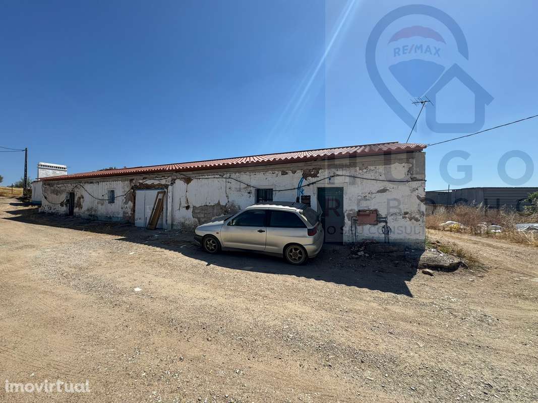 Quinta com 3000m² em Nossa Senhora de Machede - Grande imagem: 2/31