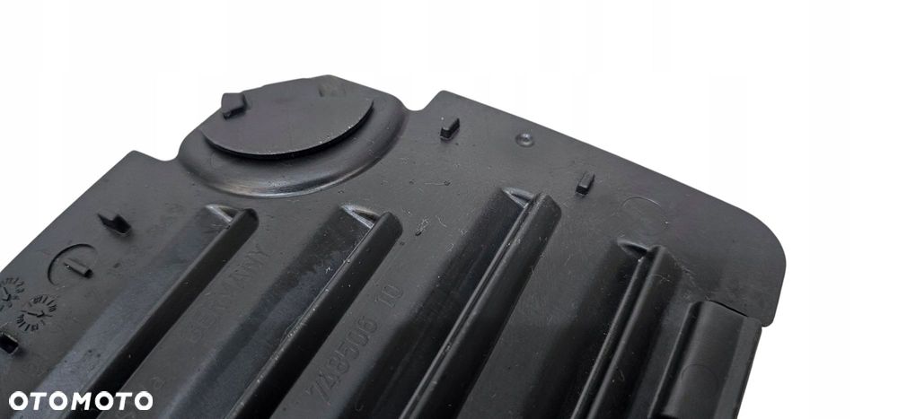 Bmw E82 E88 E90 Pokrywka Do Wymiany Żarówki Zaślepka Nadkola Lewa 7143849 - 3
