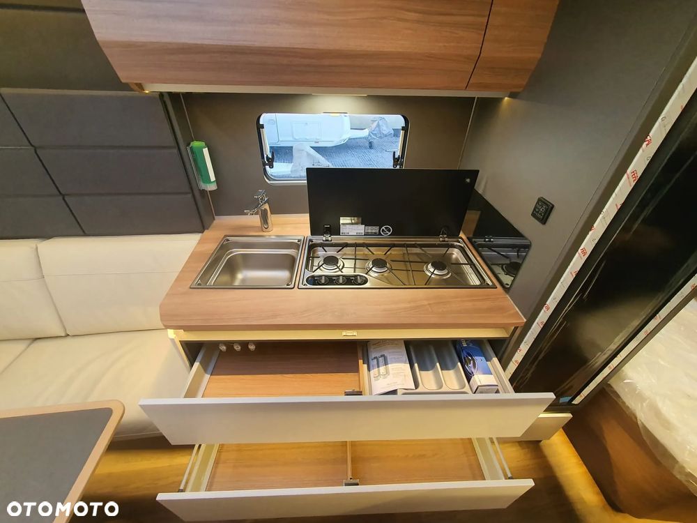 KNAUS AZUR 500 FU - 9