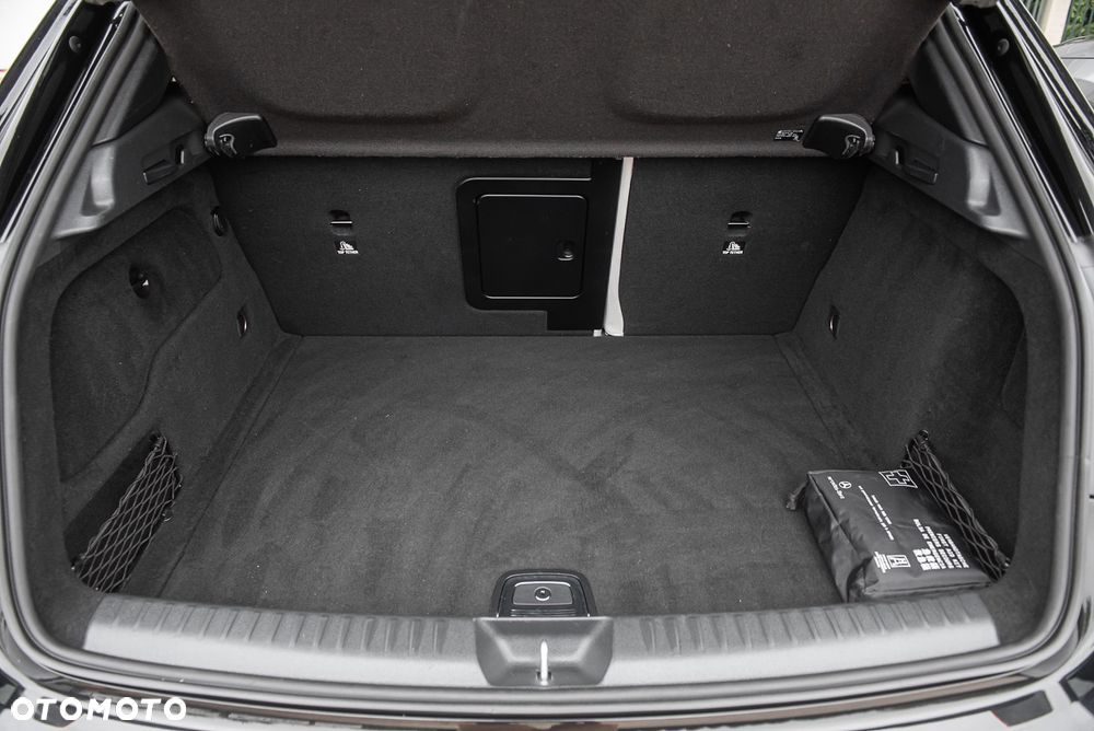 Mercedes-Benz GLA 200 7G-DCT Edition 1 - 32