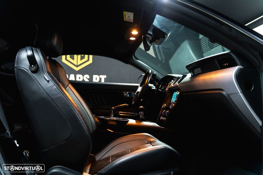 Ford Mustang 2.3i EcoBoost - 17