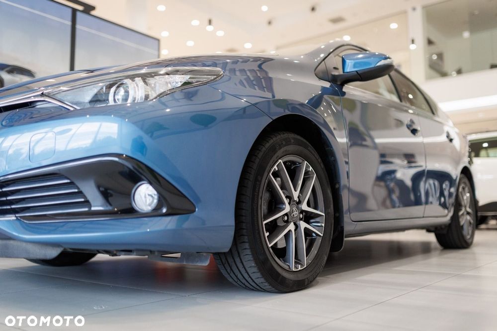Toyota Auris - 8