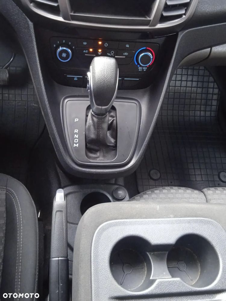 Ford Transit Connect - 28