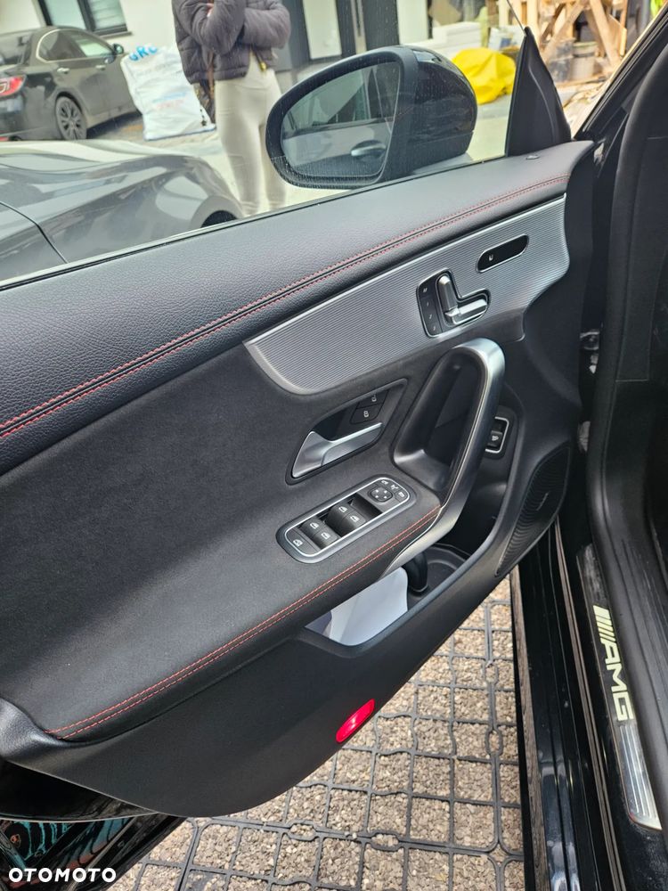 Mercedes-Benz CLA - 8