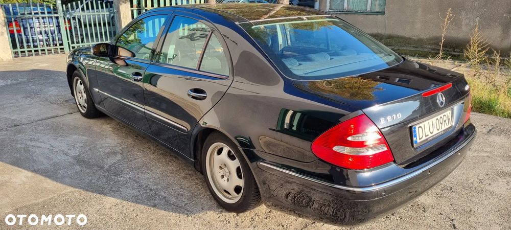 Mercedes-Benz Klasa E - 7