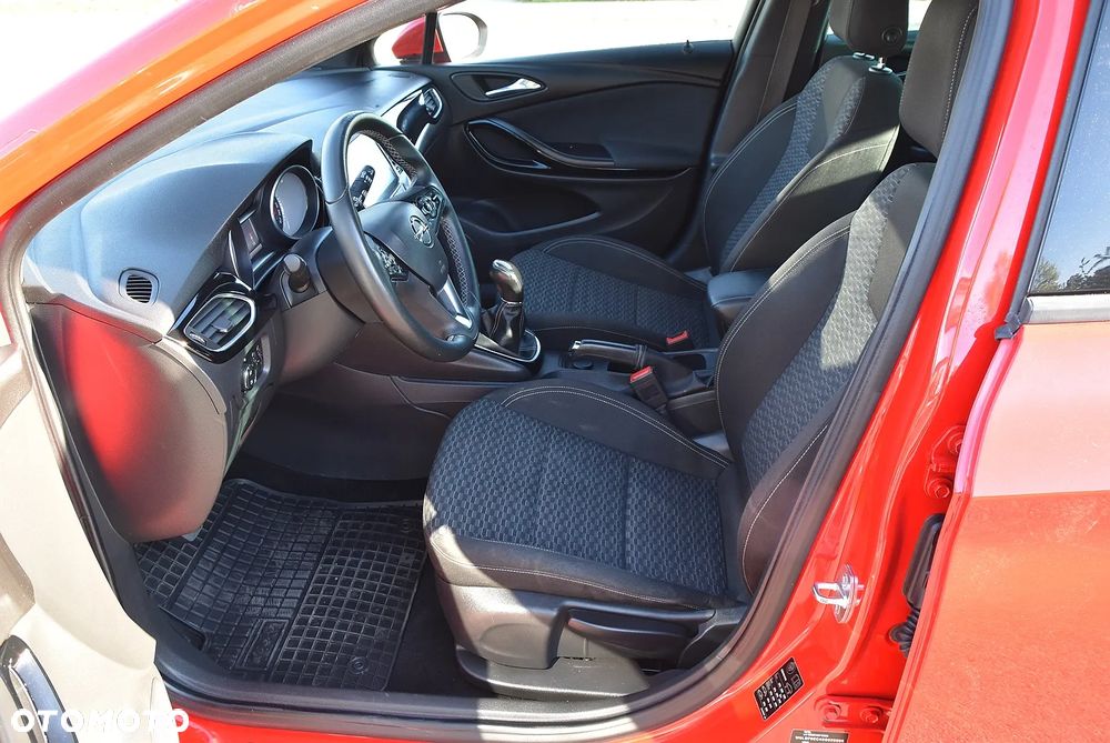 Opel Astra 1.4 Turbo Edition - 26