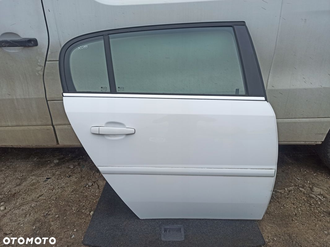 Drzwi prawy tył kompletne OPEL SIGNUM 03-08 Z474 - 1
