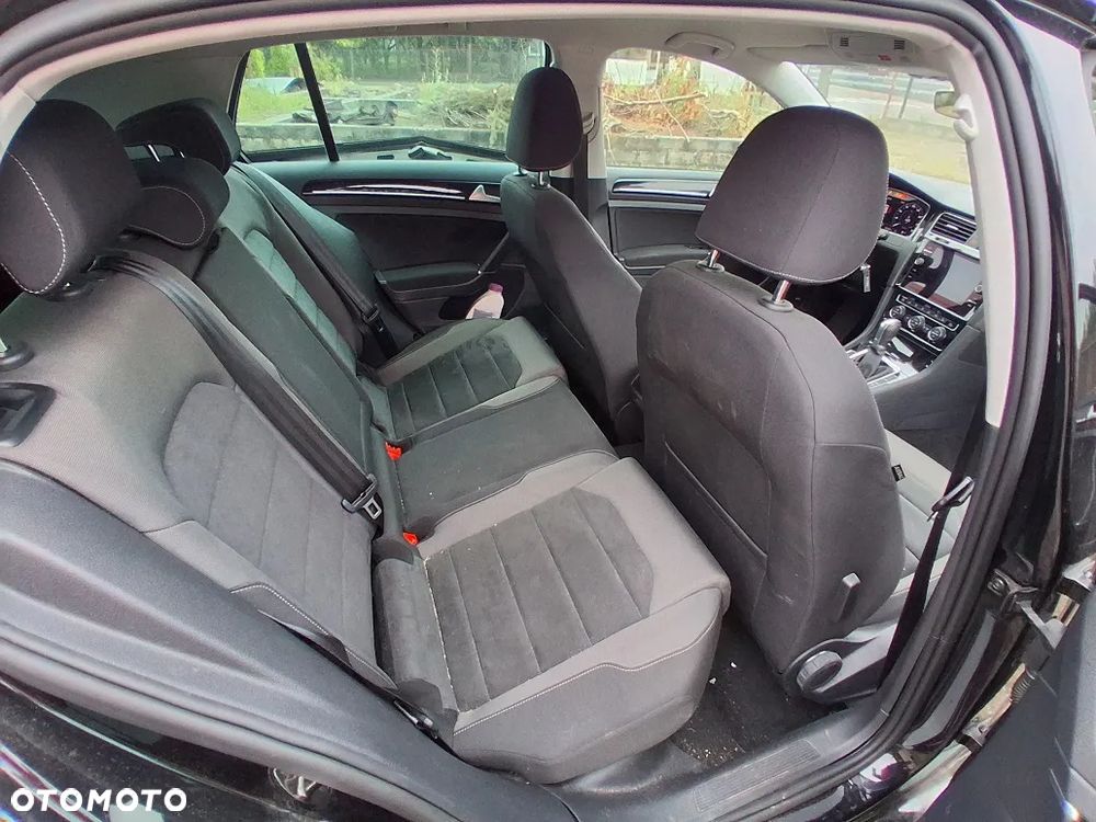 Volkswagen Golf 2.0 TDI SCR DSG R-Line - 8