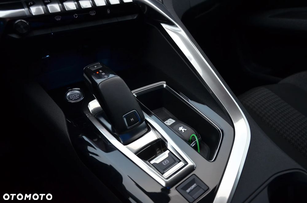 Peugeot 3008 BlueHDi 130 Stop & Start EAT8 Active - 22