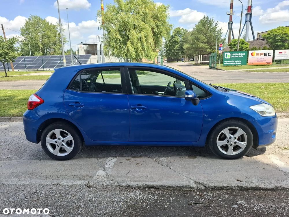 Toyota Auris 1.6 Edition - 1