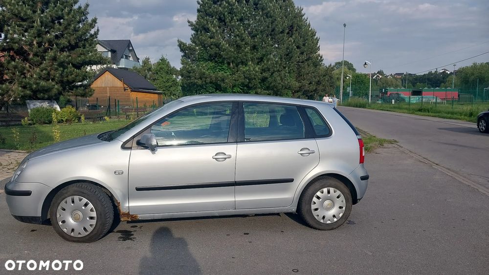 Volkswagen Polo - 2