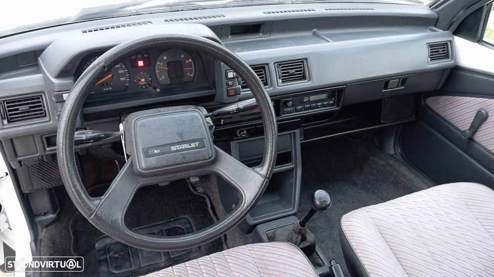 Toyota Starlet 1.0 - 2