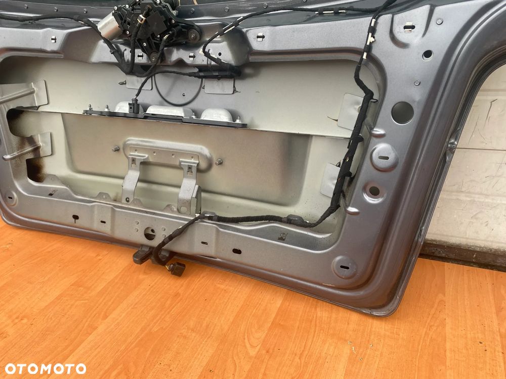 KLAPA TYLNA VOLKSWAGEN VW TOURAN I 03-10 - 11