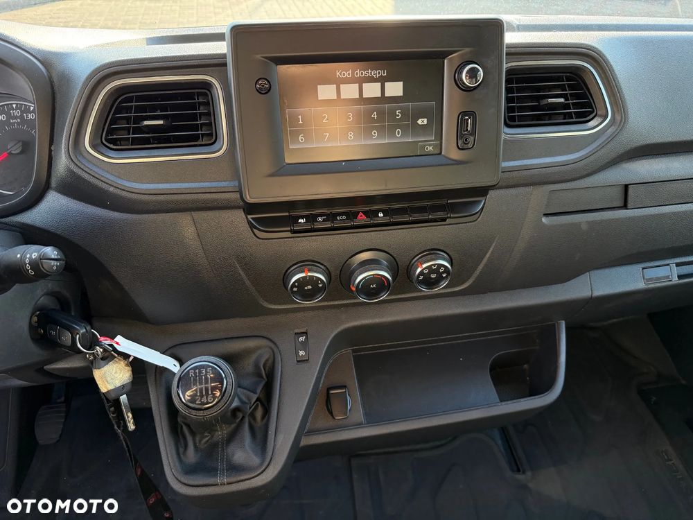 Renault Master - 24