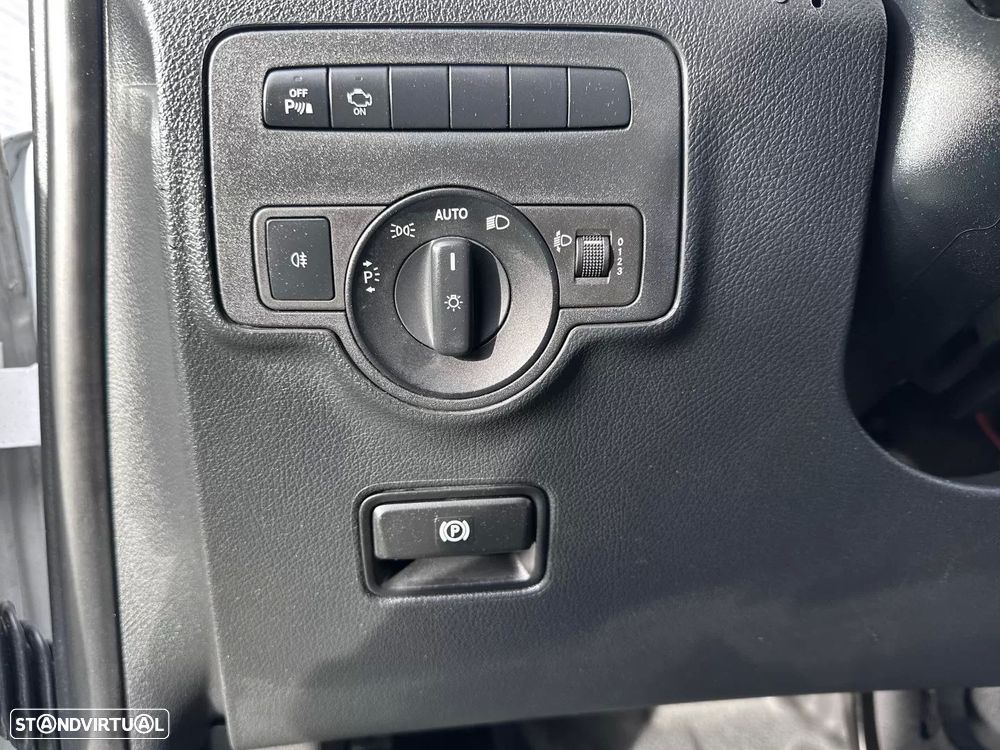 Mercedes-Benz Vito Tourer Longa Aut. PRO - 17