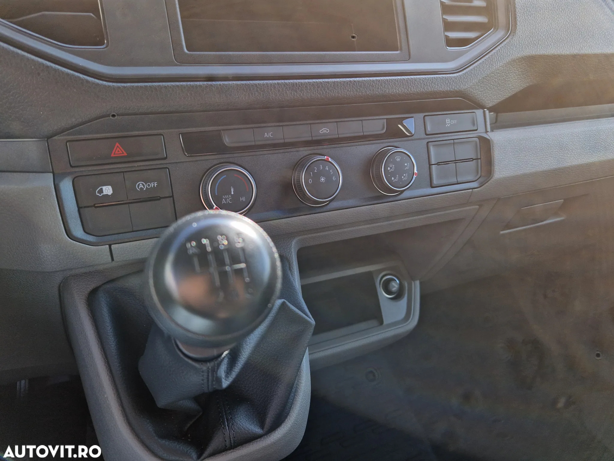 Volkswagen Crafter 3.5 CD Bena L3 FWD 103kW - 14