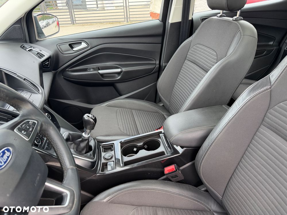 Ford Kuga 2.0 TDCi 4x2 Titanium - 23