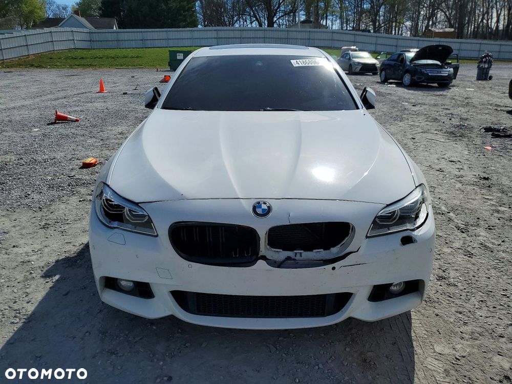 BMW Seria 5 535i xDrive Luxury Line - 2