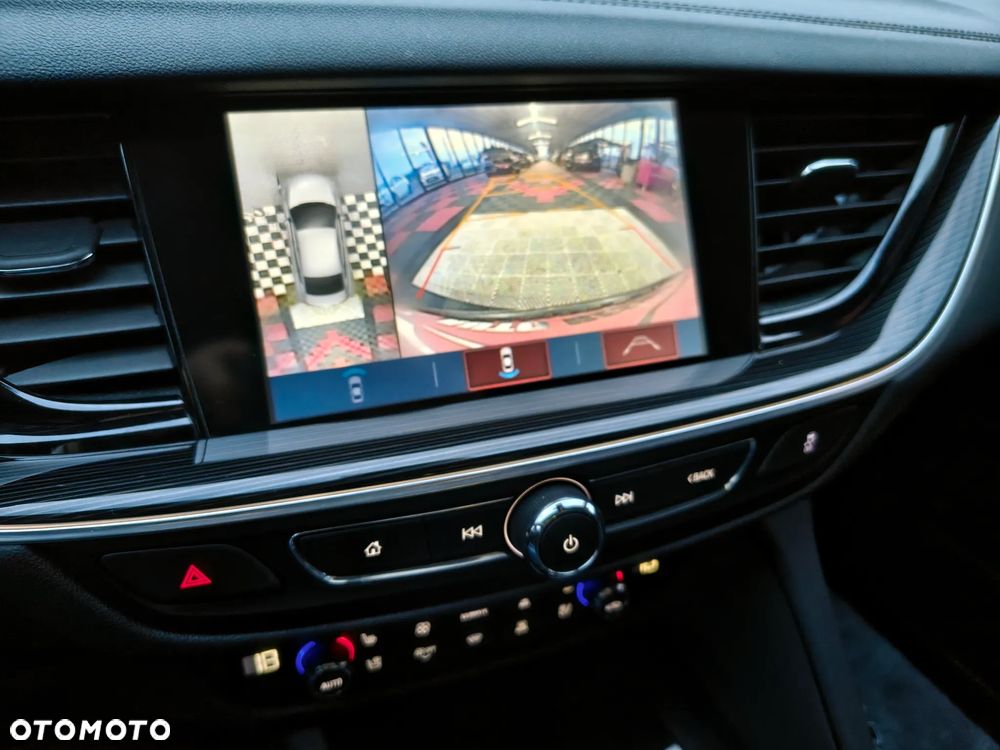 Opel Insignia 2.0 CDTI automatik Business Innovation - 26