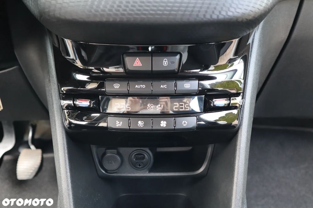 Peugeot 208 1.2 PureTech Allure S&S - 21