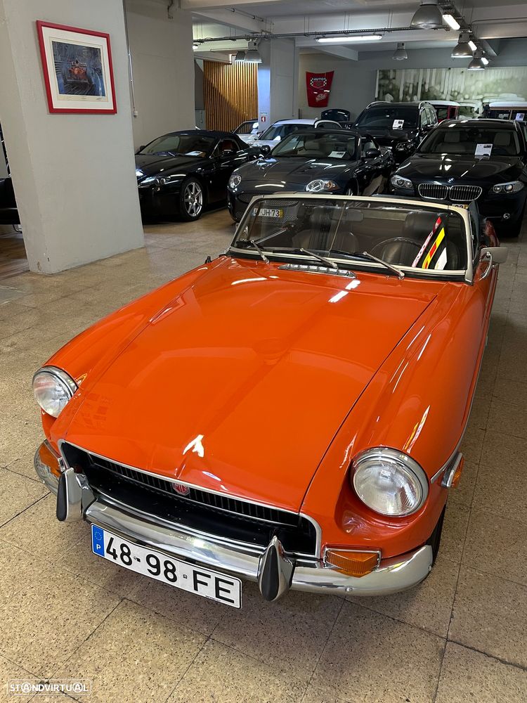 MG MGB - 22